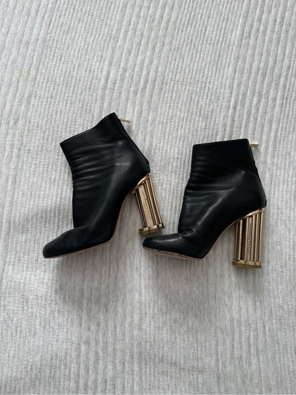 SALVATORE FERRAGAMO Black Leather Ankle Boots with Gold Column Heel size 6C